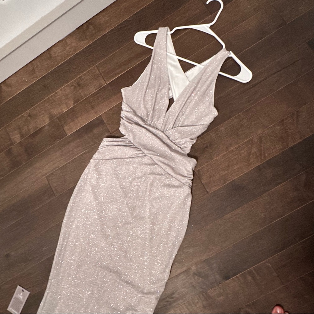 Brand new dress Sparkling Le Chateau - Picture 4 of 6